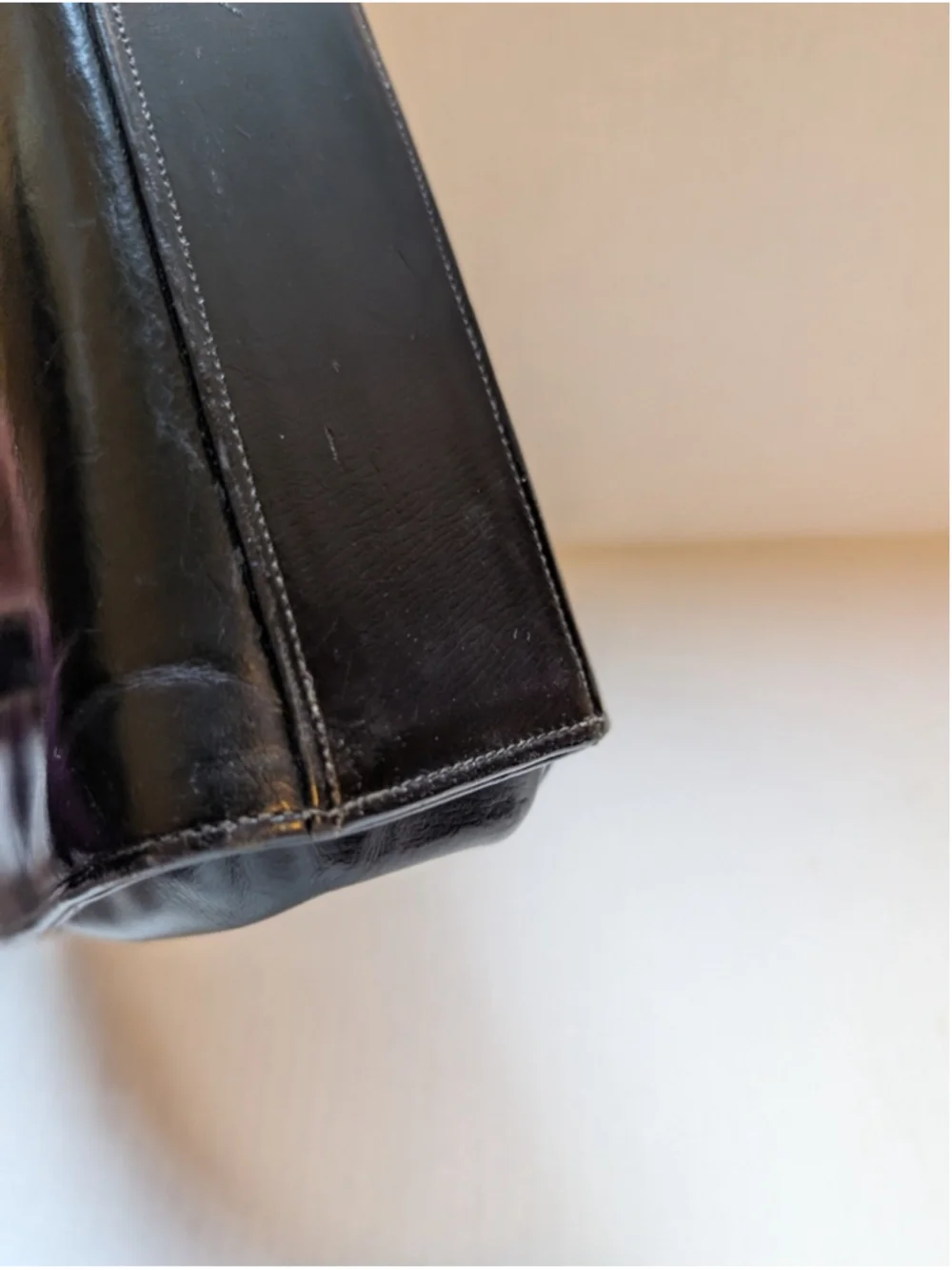 Vintage black leather top-handle handbag MCM in VGUC